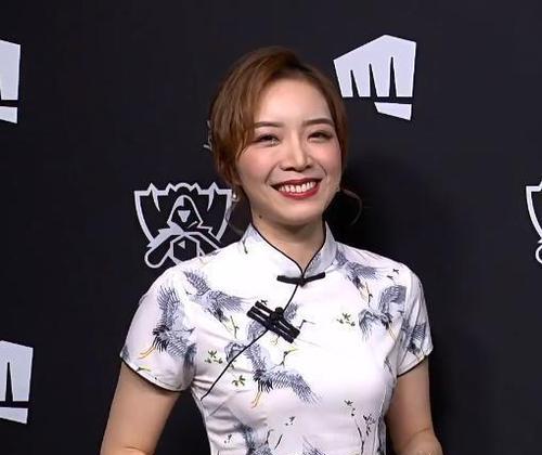 王牌高校余霜（探究王牌高校余霜的优势与吸引力）